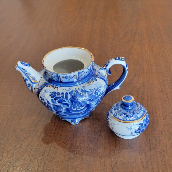 Vintage Porcelain Gzhel teapot blue gold plated handmade - Picture 4 of 12